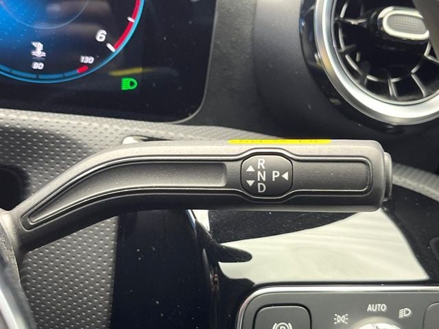 MERCEDES BENZ MERCEDES BENZ A class 2021