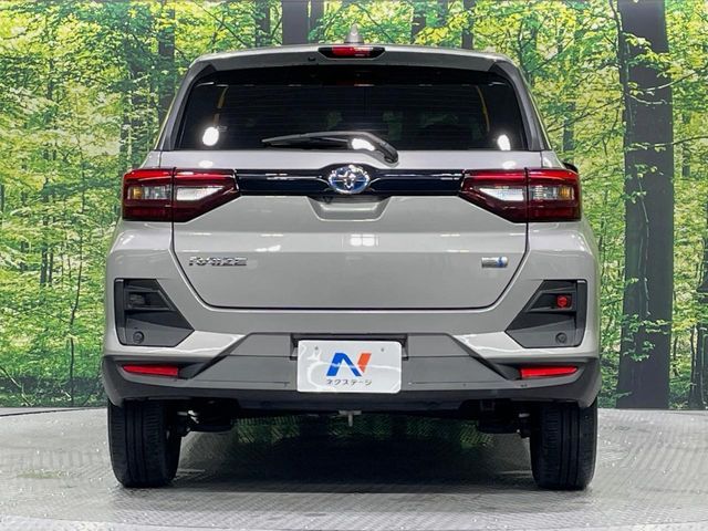 TOYOTA RAIZE HYBRID 2022