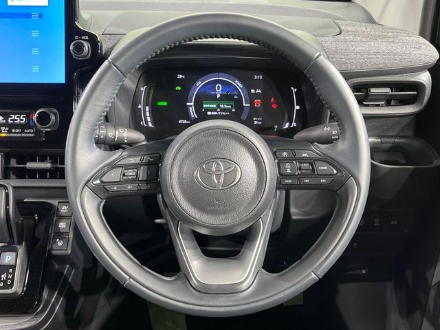 TOYOTA SIENTA HYBRID 2024