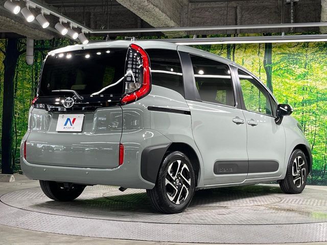TOYOTA SIENTA HYBRID 2024