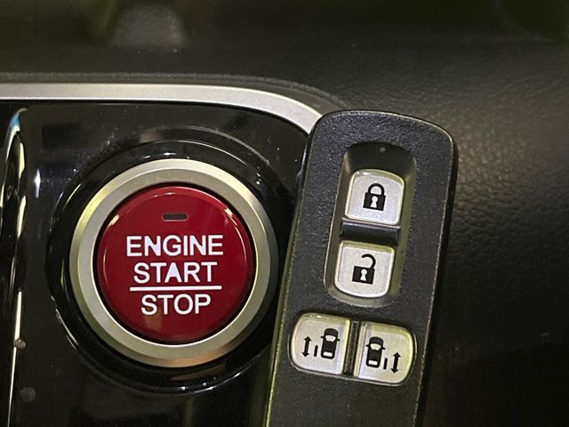 HONDA N BOX CUSTOM 2015