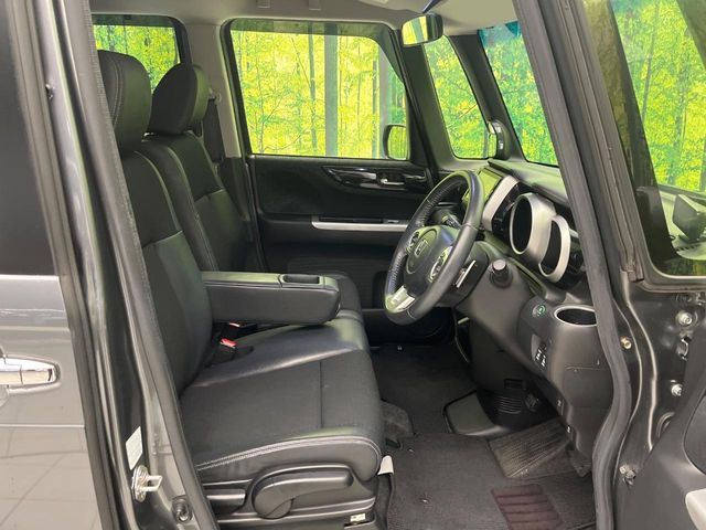 HONDA N BOX CUSTOM 2015