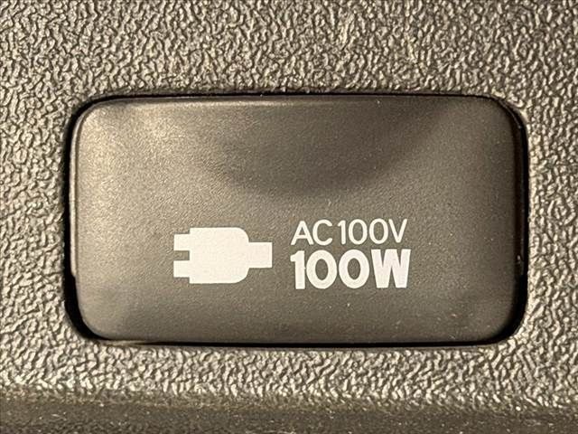 TOYOTA HIACE van 2WD 2018