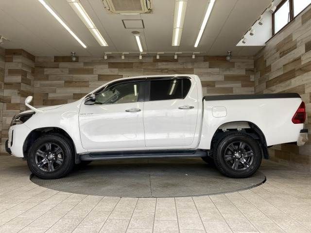TOYOTA HILUX 4WD 2020
