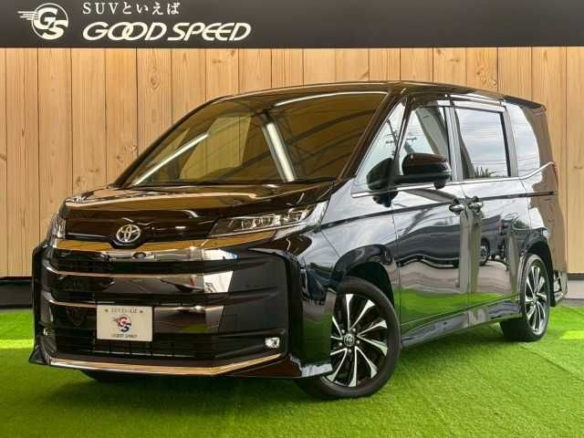 TOYOTA NOAH HYBRID 2022