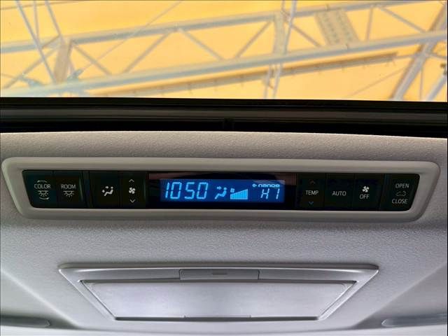 TOYOTA VELLFIRE 2020