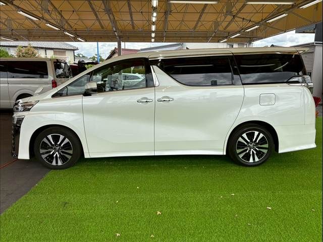 TOYOTA VELLFIRE 2020