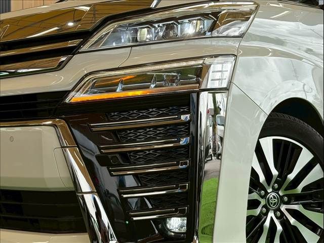 TOYOTA VELLFIRE 2020