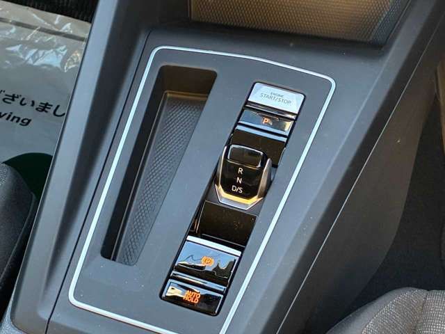 VOLKSWAGEN VOLKSWAGEN GOLF 2024