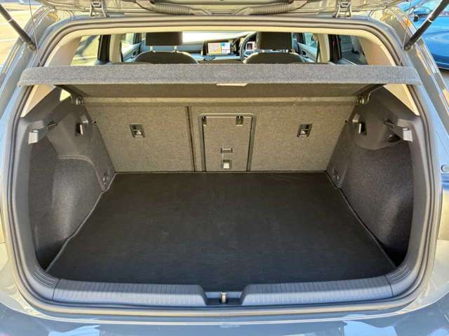 VOLKSWAGEN VOLKSWAGEN GOLF 2024