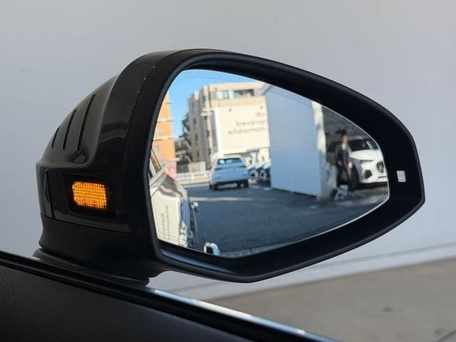 AUDI AUDI A4 AVANT 2023