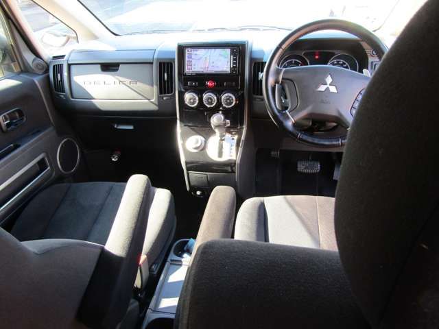 MITSUBISHI DELICA D:5 4WD 2017