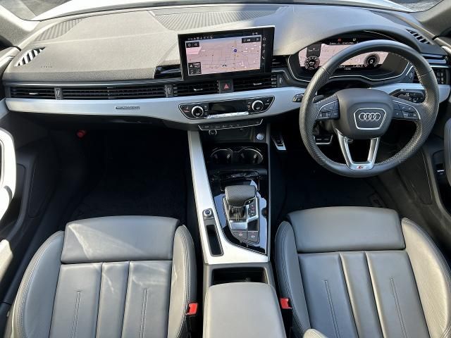 AUDI AUDI A4 2023