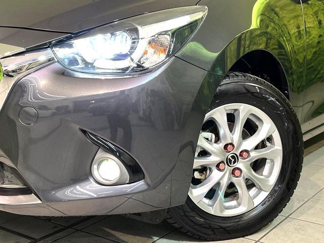 MAZDA DEMIO 4WD 2015