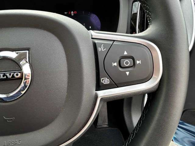 VOLVO VOLVO XC60 2022