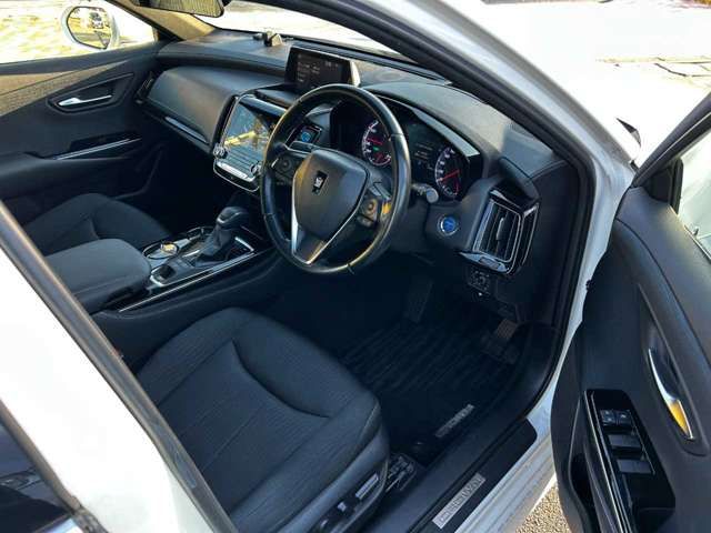 TOYOTA CROWN sedan hybrid 2019