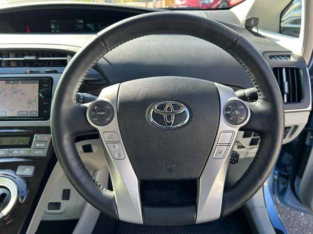TOYOTA PRIUS PHV 2014