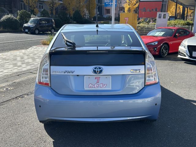 TOYOTA PRIUS PHV 2014