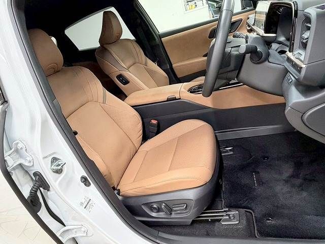 TOYOTA CROWN SPORT 2024