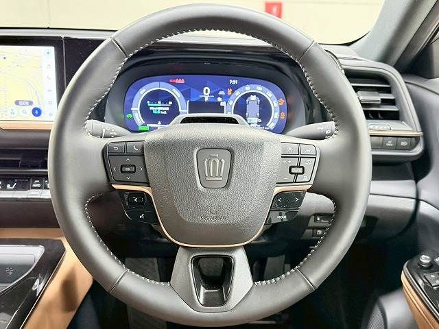 TOYOTA CROWN SPORT 2024