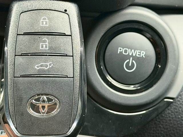 TOYOTA CROWN SPORT 2024