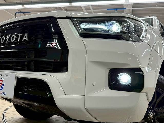 TOYOTA HILUX 4WD 2022