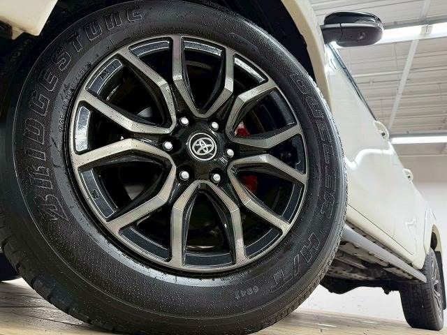 TOYOTA HILUX 4WD 2022