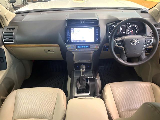 TOYOTA LANDCRUISER PRADO 2022