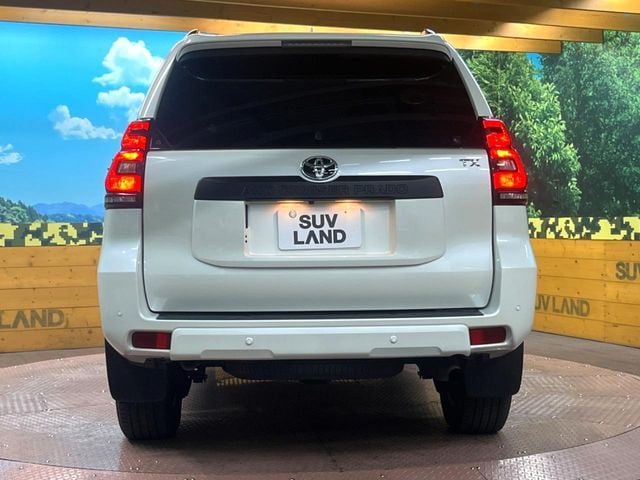 TOYOTA LANDCRUISER PRADO 2022