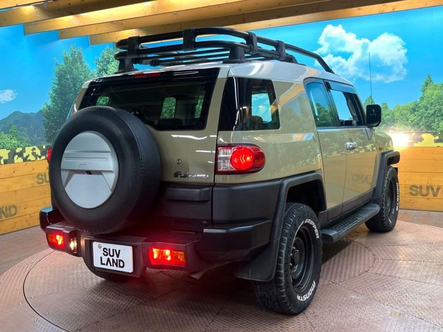 TOYOTA FJ CRUISER 4WD 2014