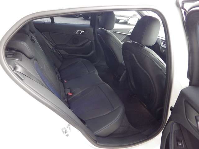 BMW BMW 1series 2023