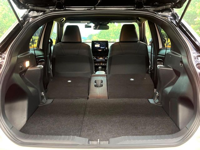 TOYOTA YARIS CROSS HYBRID 2025