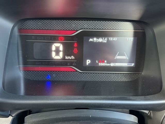 SUZUKI Spacia custom 4WD 2024