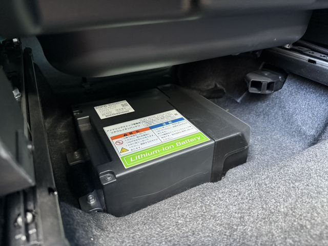 SUZUKI Spacia custom 4WD 2024