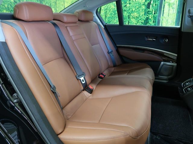 HONDA LEGEND HYBRID 2016