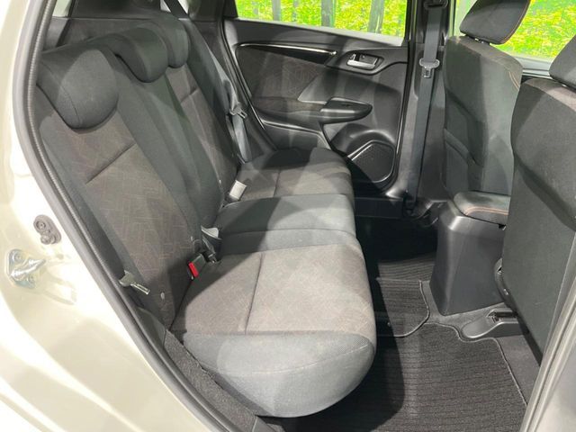 HONDA FIT HYBRID 4WD 2016