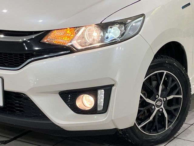 HONDA FIT HYBRID 4WD 2016