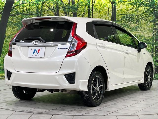 HONDA FIT HYBRID 4WD 2016
