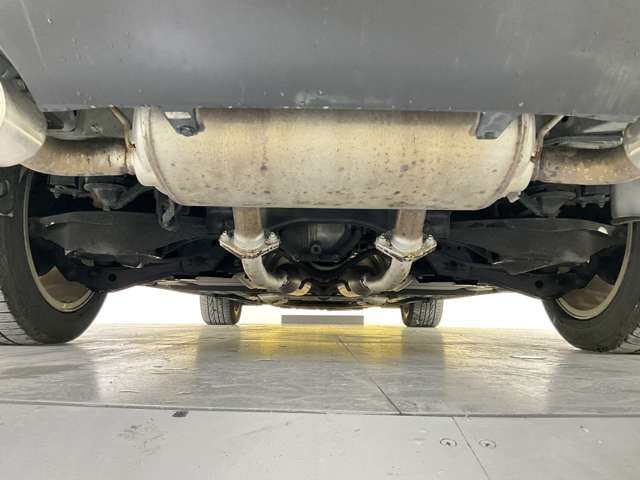 NISSAN SKYLINE CROSSOVER 4WD 2015