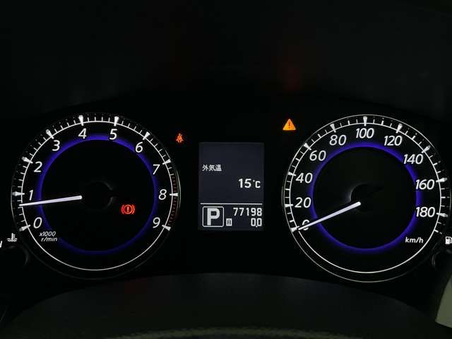 NISSAN SKYLINE CROSSOVER 4WD 2015