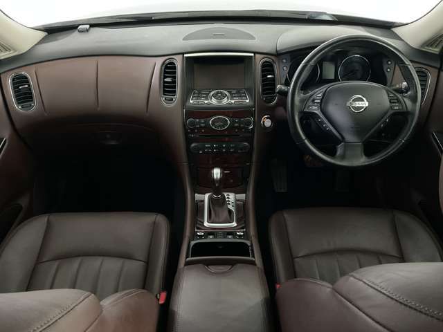 NISSAN SKYLINE CROSSOVER 4WD 2015