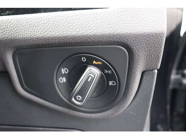 VOLKSWAGEN VOLKSWAGEN GOLF TOURAN 2020