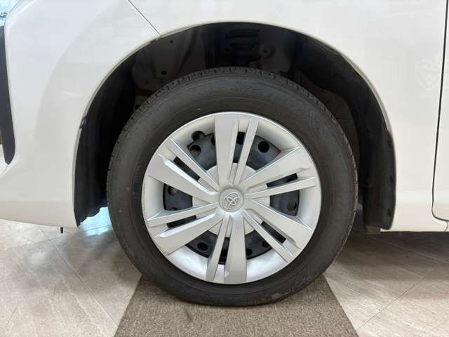 TOYOTA ROOMY 4WD 2023