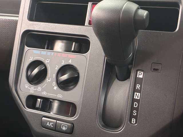 TOYOTA ROOMY 4WD 2023