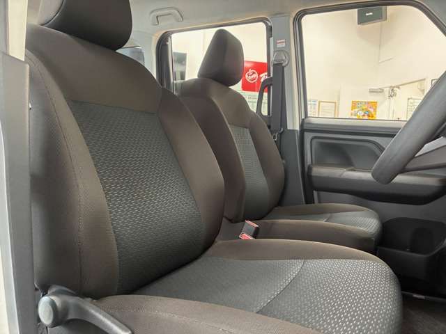 TOYOTA ROOMY 4WD 2023