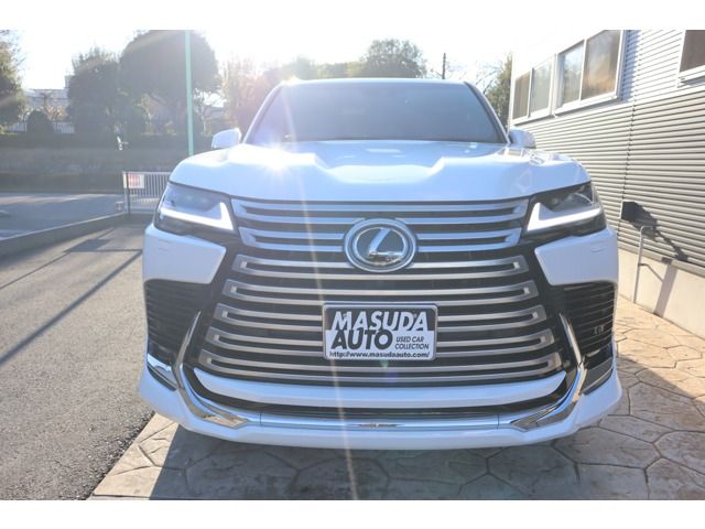 TOYOTA LEXUS LX600 2023