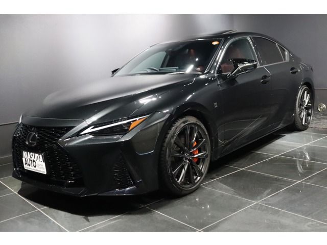 TOYOTA LEXUS IS300h 2024