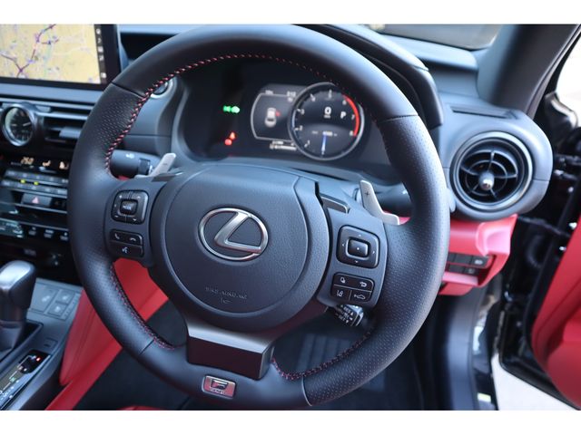 TOYOTA LEXUS IS300h 2024