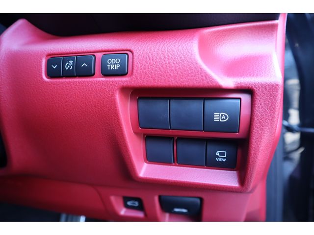 TOYOTA LEXUS IS300h 2024