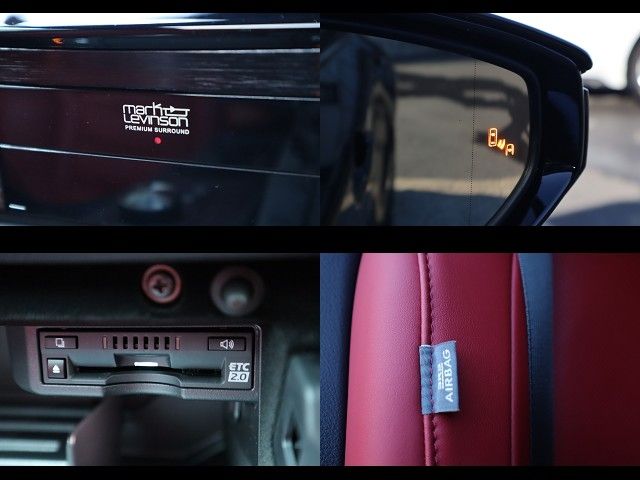 TOYOTA LEXUS IS300h 2024